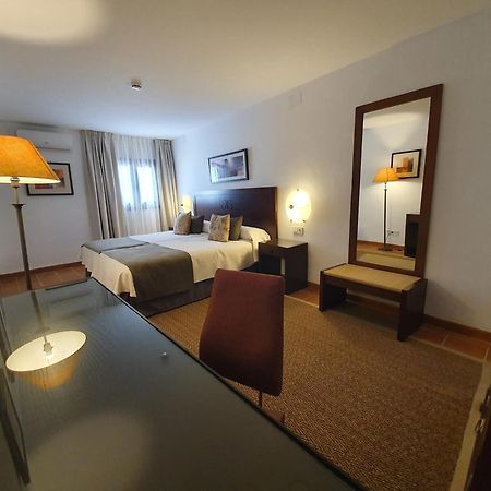 Hotel-Restaurante Casa Garcia Almonaster La Real Εξωτερικό φωτογραφία